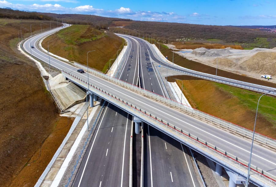 Почти 700 км федеральных трасс реконструируют и построят по нацпроекту